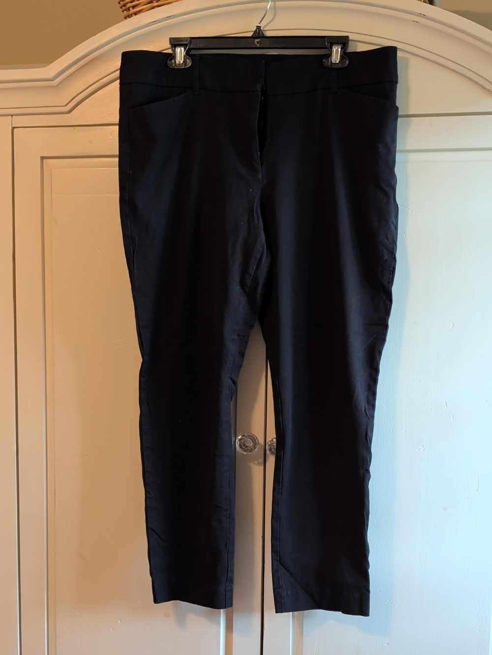 LOFT Black Cropped Ankle Pants